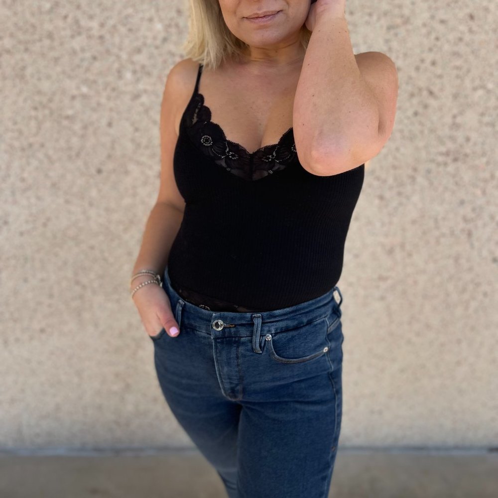 BLACK RIBBED LACE CAMI